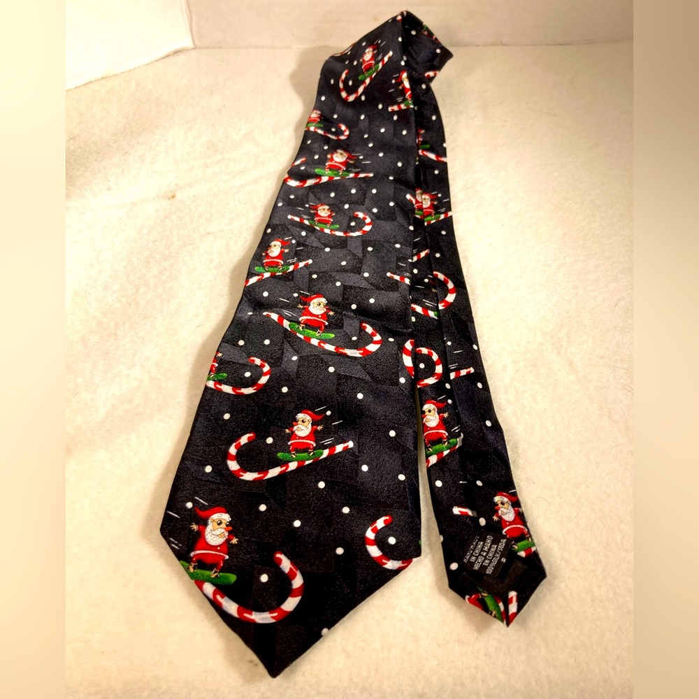 American Greetings Vintage 2002 Santa Surfing Silk Knecktie